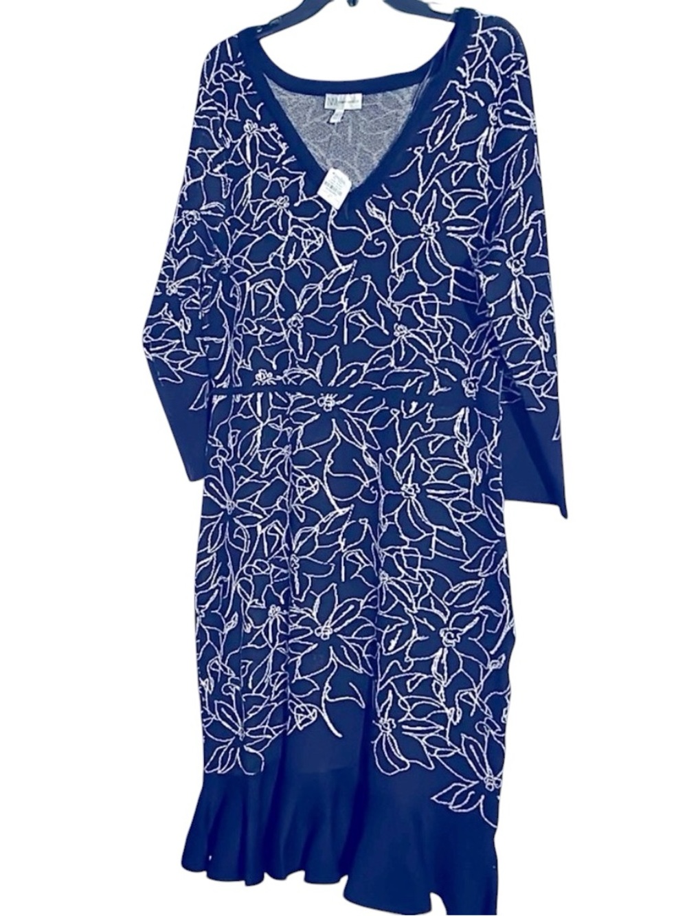 Brand new Neiman Marcus dress with tags! Size XL. Send offers please!! - Picture 4 of 12